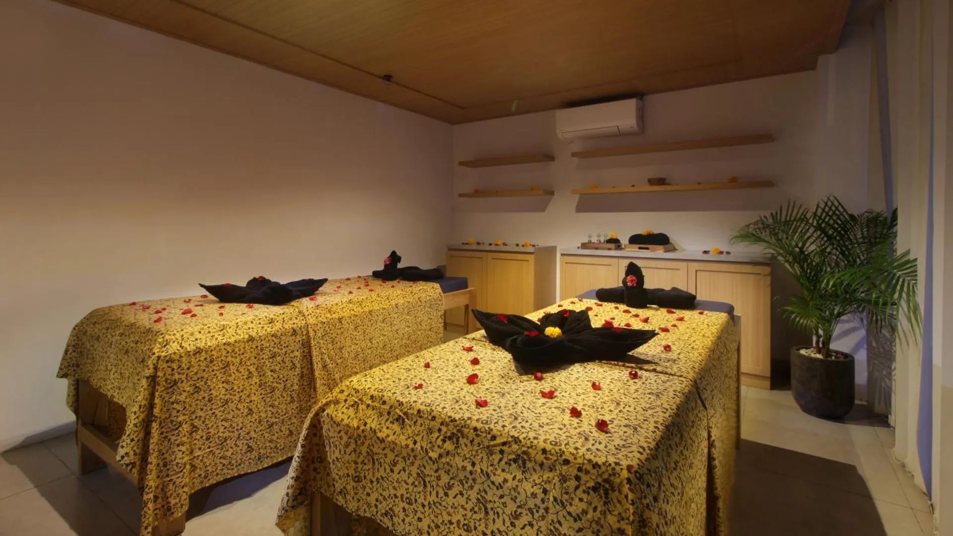 Nadi Hotel Legian Indonesia